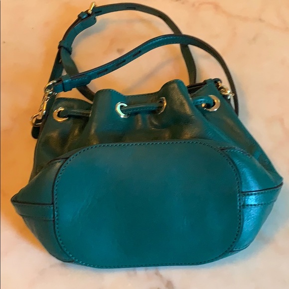 BNWT Rebecca Minkoff Mini Fiona Bucket in Jungle - Picture 6 of 9